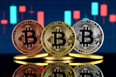 Bitcoin (Btc) fiziksel sürümü. Yüksek teknoloji (Cryptocurrency, Blockchain teknolojisi, akıllı sözleşmeler, ICO yatırımcılar için kavramsal görüntü).