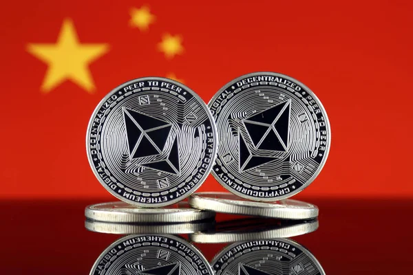Фізичну Версії Ethereum Eth Китай Прапор Концептуальних Зображення Інвесторів Cryptocurrency — стокове фото