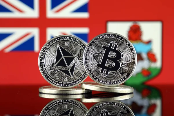 Versión Física Ethereum Eth Bitcoin Btc Bermuda Flag Criptomonedas Más — Foto de Stock