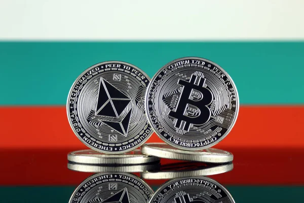 Versión Física Ethereum Eth Bitcoin Btc Bulgaria Flag Criptomonedas Más — Foto de Stock