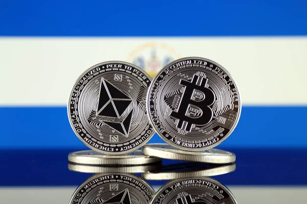 Versión Física Ethereum Eth Bitcoin Btc Salvador Flag Criptomonedas Más — Foto de Stock