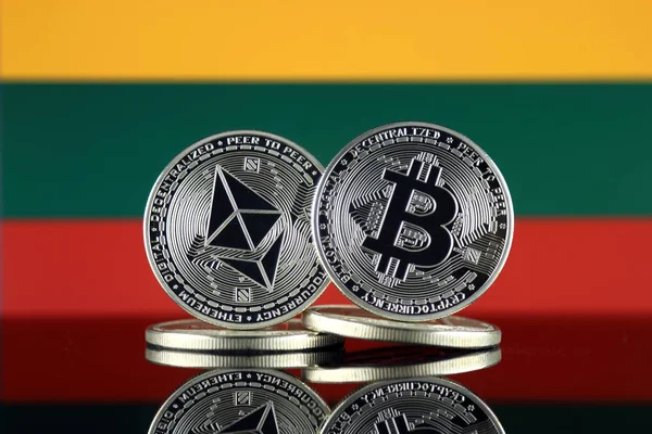 Versión Física Ethereum Eth Bitcoin Btc Lituania Flag Criptomonedas Más — Foto de Stock