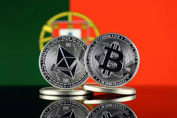 Versión Física Ethereum Eth Bitcoin Btc Portugal Flag Criptomonedas Más — Foto de Stock