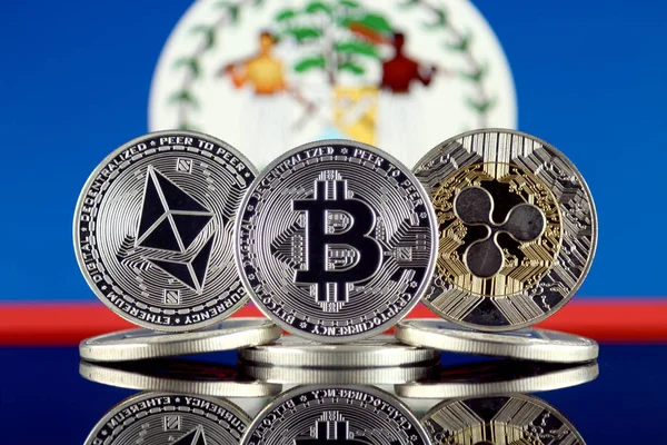 Versión Física Ethereum Eth Bitcoin Btc Ripple Xrp Belize Flag — Foto de Stock