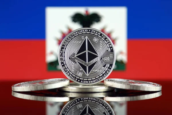 Versión Física Ethereum Eth Haiti Flag Imagen Conceptual Para Inversores — Foto de Stock