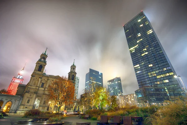 Warsaw Polonia Noviembre 2018 Plaza Grzybowski Una Plaza Triangular Centro — Foto de Stock