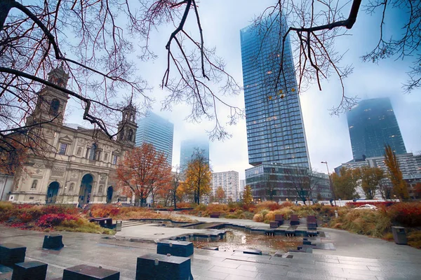 Warsaw Polonia Novembre 2018 Grzybowski Square Una Piazza Triangolare Nel — Foto Stock