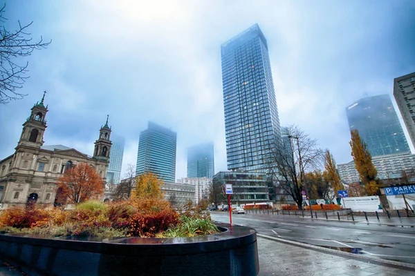 Warsaw Polonia Noviembre 2018 Grzybowski Square Una Plaza Triangular Centro — Foto de Stock