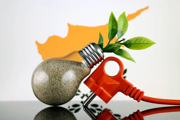 Plug Planta Que Crece Dentro Bombilla Bandera Chipre Concepto Ecológico — Foto de Stock