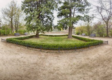 Wroclaw, Polonya-13 Nisan 2019: South Park Wroclaw içinde 1877 şehrin güneyinde hiçbir şey inşa edildi. Hugo Richter ve Ferdinand Cohn çayırlar ve büyük bir gölet ile bir park yarattı.