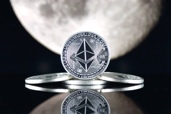 Ethereum (ETH) and the moon. The saying TO THE MOON suggests an increase in the value of cryptocurrencies.