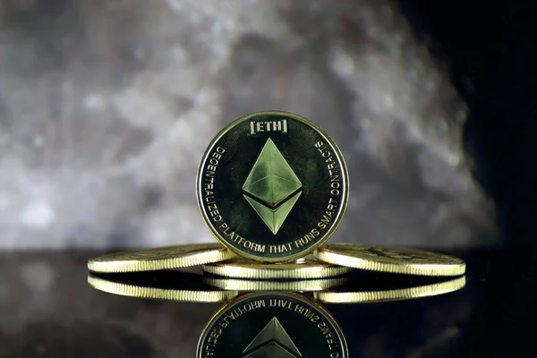 Ethereum (ETH) and the moon. The saying TO THE MOON suggests an increase in the value of cryptocurrencies.