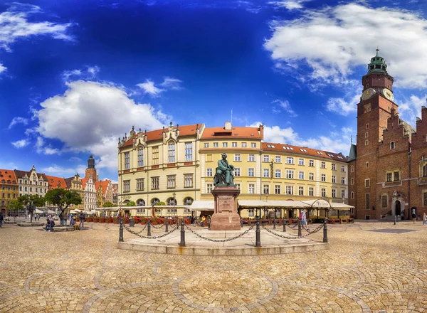Wroclaw Lengyelország 2019 Április Wroclaw Óvárosa Város Egyik Legszínesebb Piaci — Stock Fotó