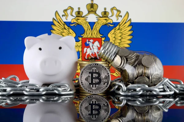 ビットコイン Btc ブロックチェーン技術 エネルギーコンセプト ロシアフラグ 電力価格 仮想通貨マイニング事業における省エネ — ストック写真