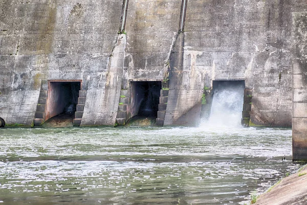 Barragem Água Lago Mietkow Perto Wroclaw Polônia Nos Últimos Dias — Fotografia de Stock