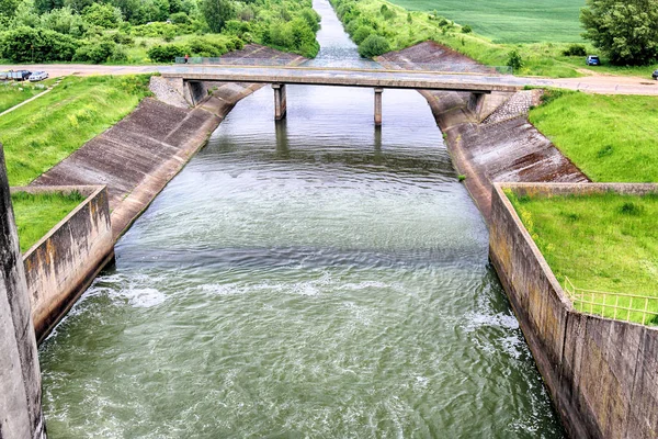 Barragem Água Lago Mietkow Perto Wroclaw Polônia Nos Últimos Dias — Fotografia de Stock