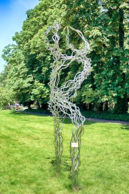 Wroclaw, Polonya-Mayıs 30, 2019: Botanik Bahçesi Wroclaw, Polonya. Bahçe 1811 den 1816 katedral Adası (Ostrow Tumski), şehrin en eski parçası üzerinde inşa edilmiştir.