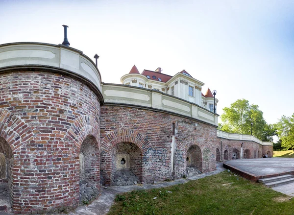 ポーランドのヴロツワフ 2019年6月11日 ポーランドのウロツワフ州レスニカの城 ポーランド文化遺産登録簿の対象 — ストック写真