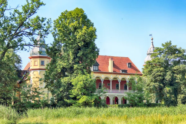 Wroclaw Polonia Junio 2019 Palacio Krobielowice Cerca Wroclaw Actualmente Hay — Foto de Stock