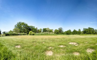 Wroclaw, Polonya - Haziran 09, 2019: Wroclaw yakınlarındaki Krobielowice golf sahası. Şu anda burada bir otel, restoran ve golf kulübü var..