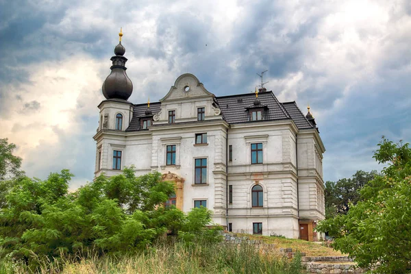 Wroclaw Polonia Junio 2019 Palacio Biskupice Podgorne Cerca Wroclaw Polonia — Foto de Stock