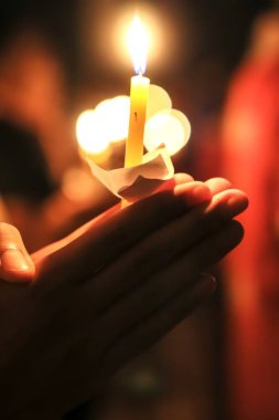 Mum ışığı, ibadet, mum ışığı