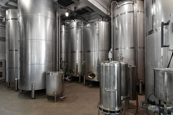 Fábrica de uísque Vista interior de Whisky e Vodka Destilaria — Fotografia de Stock
