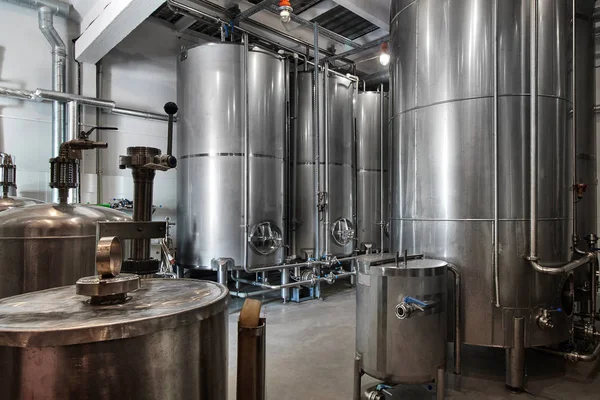 Pabrik wiski Pemandangan interior Whisky dan Vodka Distillery — Stok Foto