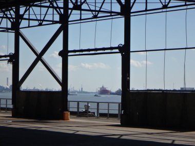 New Orleans endüstriyel nakliye tersanesi