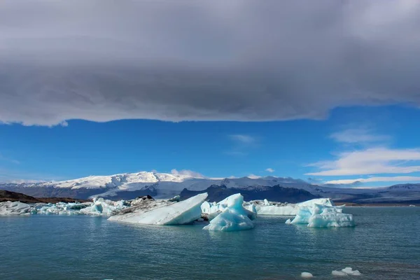 Icebergs Del Glaciar Flotando Una Laguna Islandia Como Resultado Del — Foto de Stock