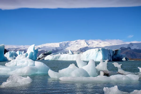 Icebergs Del Glaciar Flotando Una Laguna Islandia Como Resultado Del —  Fotos de Stock