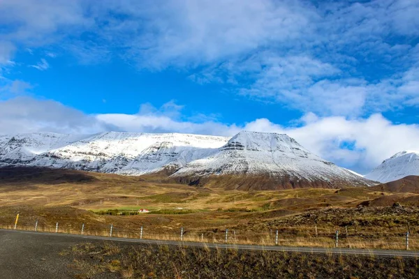 Berg Und See Mywtan Island — Stockfoto