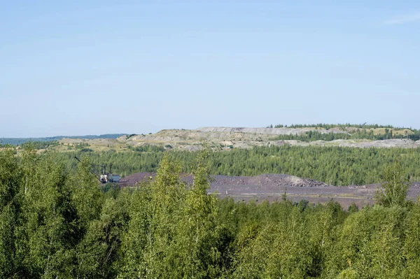 Paisaje Después Actividades Mineras Destrucción Los Bosques Debido Sobrecarga Los — Foto de Stock