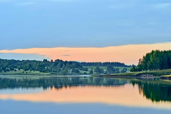 Twilight Reflection Evening Sky Water Lake Tightened Big Cloud Background — Stock Photo, Image