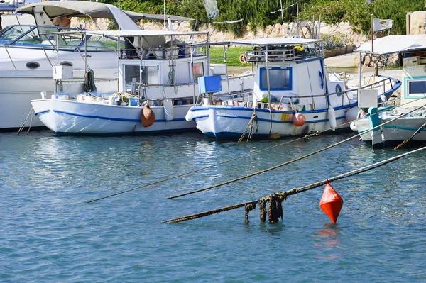 Barcos Iates Motor Atracados Baía Para Expectativas Dos Turistas — Fotografia de Stock