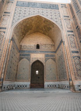 Semerkand Özbekistan'Bibi Khanum Camisi için giriş kapısı