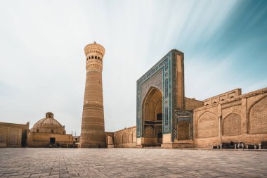 Poi Kalon Mosque and Minaret in Bukhara, Uzbekistan clipart