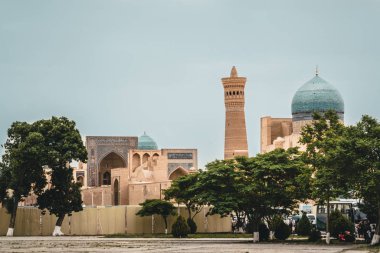Poi Kalon Mosque and Minaret in Bukhara, Uzbekistan clipart