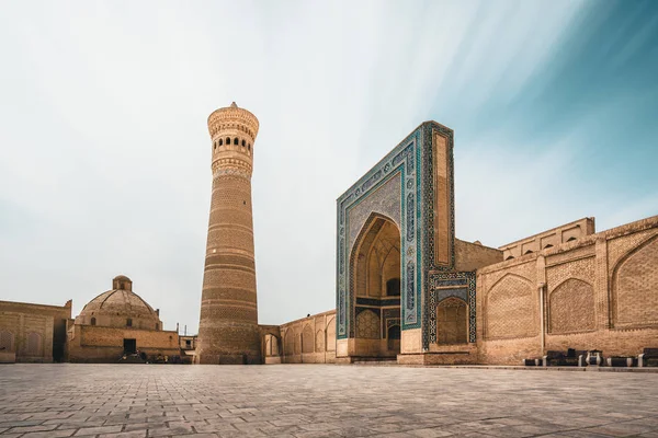 POI Kalon mecset és a Minaret Bukhara, Üzbegisztán — Stock Fotó