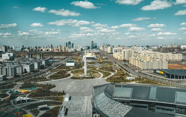 Vista panorâmica de Astana vista do edifício da exposição no Cazaquistão — Fotografia de Stock