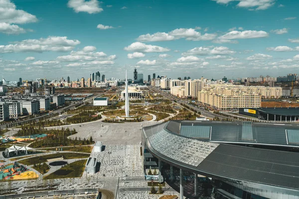 Az Astana expo Kazahsztán épület látható panoráma — Stock Fotó