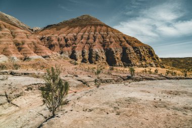 Takyr altun-Emel Milli Parkı, Kazakistan Aktau beyaz dağlarında