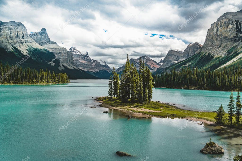 Beautiful Spirit Island in Maligne Lake, Jasper National Park, Alberta, Canada