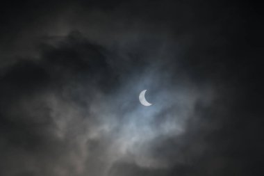 21 Ağustos 2017 kısmi güneş tutulması Quebec, Kanada.