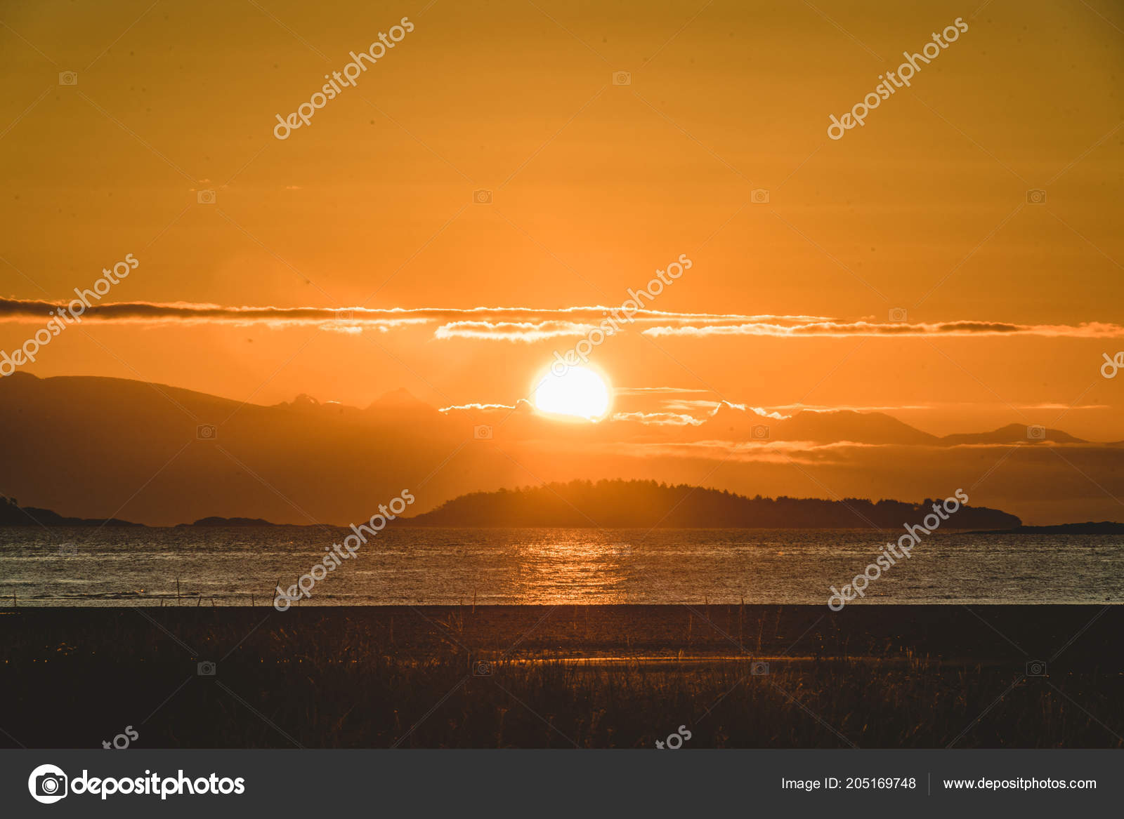 Sunrise Sunset Vancouver Island Ocean Beach Clouds Sky Stock