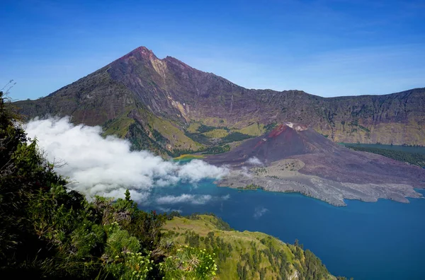 Vulkán kráter tó a Mount Rinjani Lombok, Indonézia — Stock Fotó