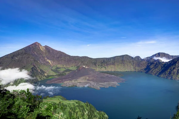 Vulkan-Kratersee des Mount Rinjani Lombok Indonesien — Stockfoto