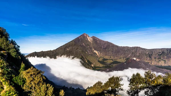 Vulkan-Kratersee des Mount Rinjani Lombok Indonesien — Stockfoto