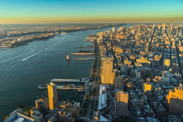 Vista de la ciudad de Nueva York Manhatten Sunset desde World Trade Cent — Foto de Stock