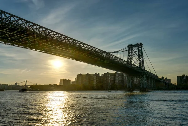 纽约地平线 Mahatten 世贸中心威廉斯堡大桥 — 图库照片